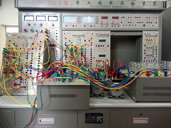 三相異步電動機有哪些電氣保護措施？